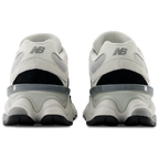 NB |Black White 9060